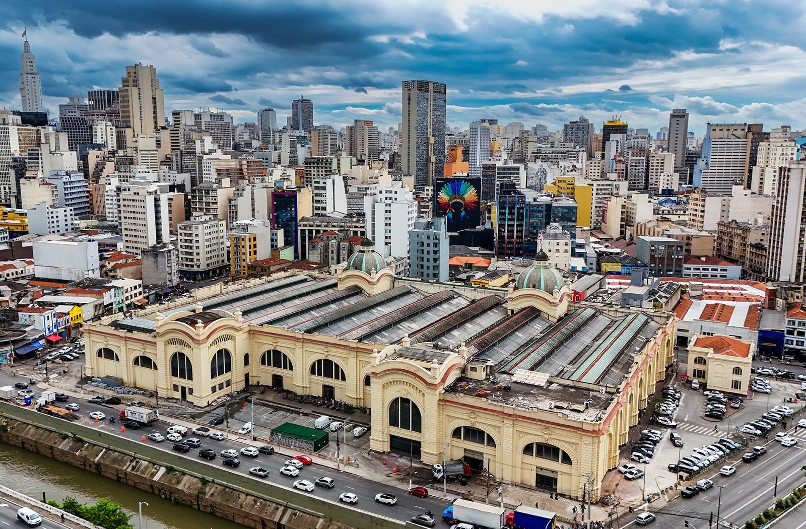 Revitalização do Mercadão é entregue com a restauração da fachada e ...