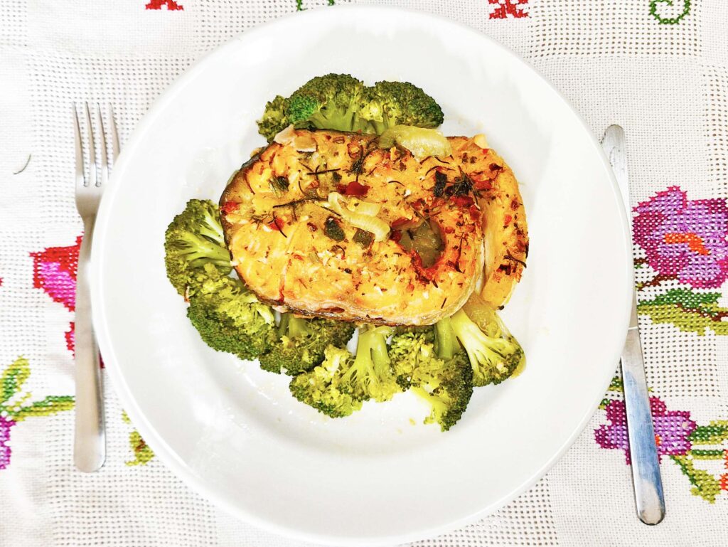 Salmão com brócolis Foto Riselda Morais